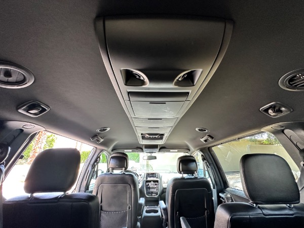 Used-2015-Dodge-Grand-Caravan-(Disability-van)-R/T