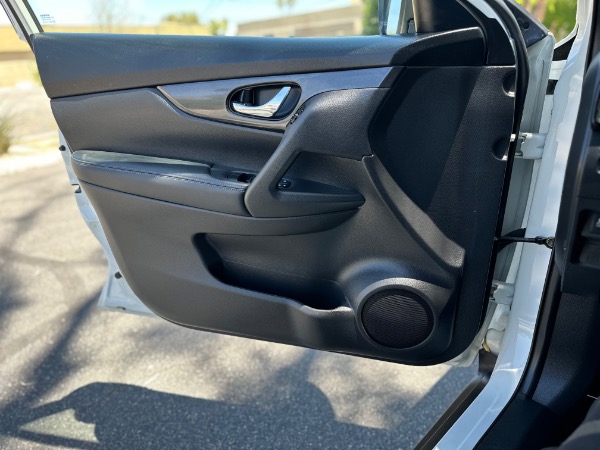 Used-2020-Nissan-Rogue-SV