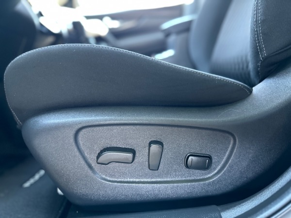 Used-2020-Nissan-Rogue-SV