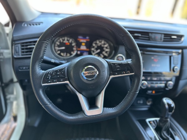 Used-2020-Nissan-Rogue-SV