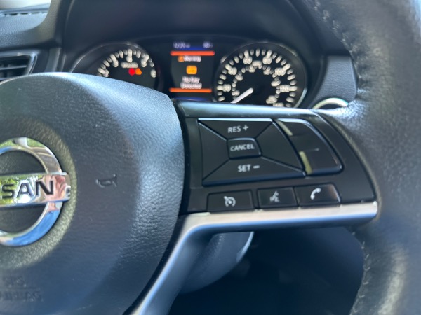 Used-2020-Nissan-Rogue-SV
