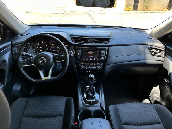 Used-2020-Nissan-Rogue-SV
