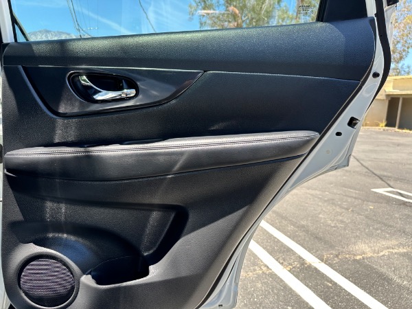 Used-2020-Nissan-Rogue-SV