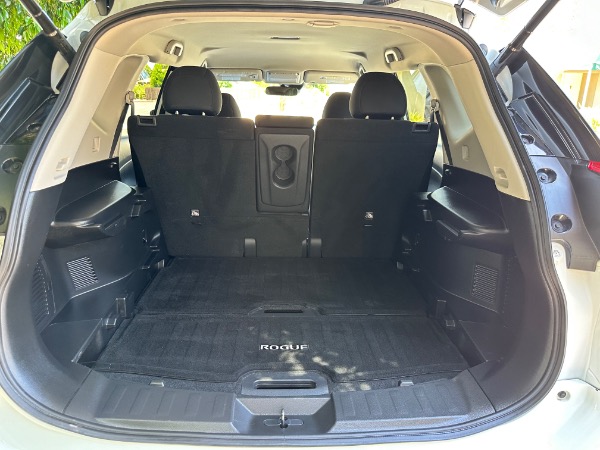 Used-2020-Nissan-Rogue-SV