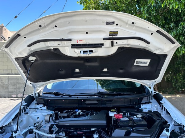 Used-2020-Nissan-Rogue-SV