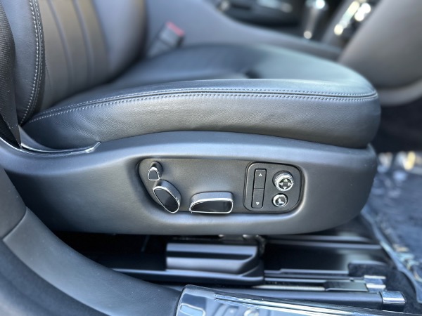 Used-2011-Bentley-Mulsanne
