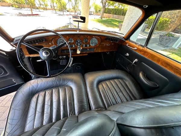 Used-1965-Rolls-Royce-Silver-Cloud-III