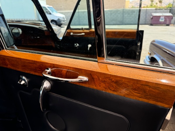 Used-1965-Rolls-Royce-Silver-Cloud-III
