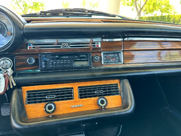 Used-1970-Mercedes-Benz-280SE