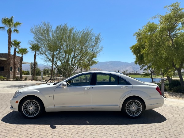Used-2012-Mercedes-Benz-S-Class-S-550-4MATIC
