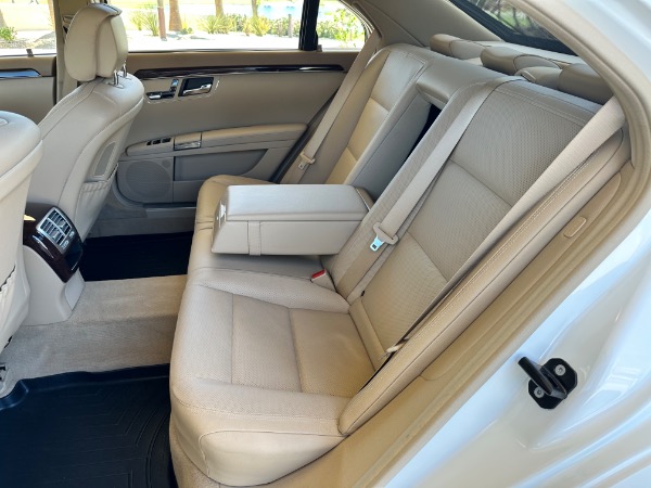 Used-2012-Mercedes-Benz-S-Class-S-550-4MATIC
