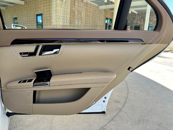 Used-2012-Mercedes-Benz-S-Class-S-550-4MATIC