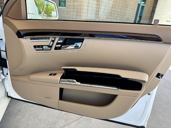 Used-2012-Mercedes-Benz-S-Class-S-550-4MATIC
