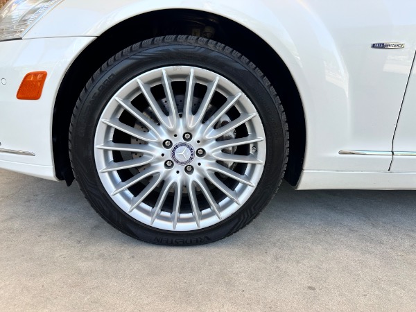 Used-2012-Mercedes-Benz-S-Class-S-550-4MATIC