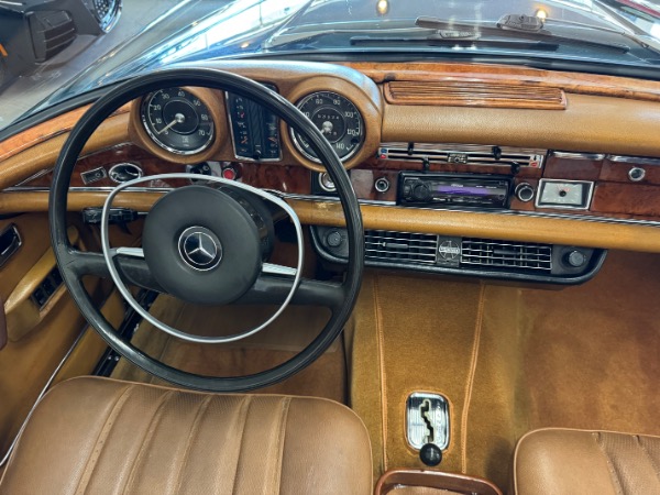 Used-1969-Mercedes-Benz-280SE