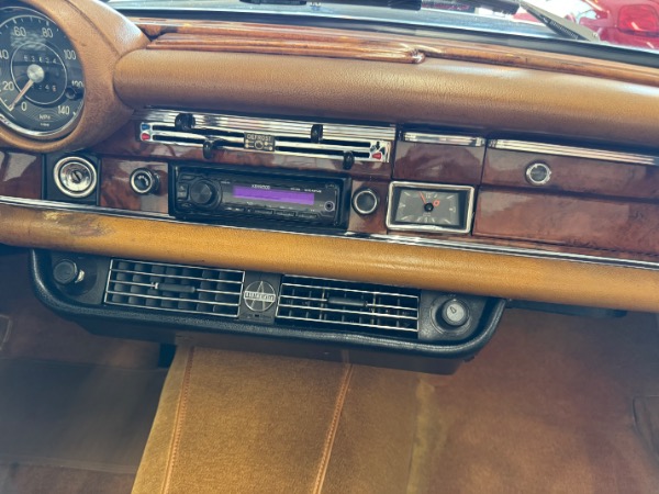 Used-1969-Mercedes-Benz-280SE
