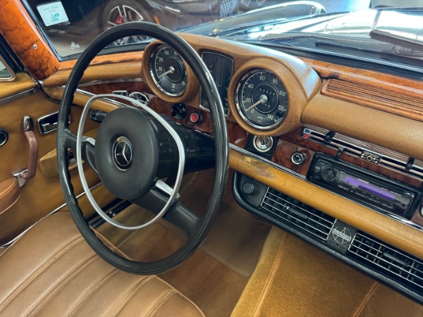 Used-1969-Mercedes-Benz-280SE
