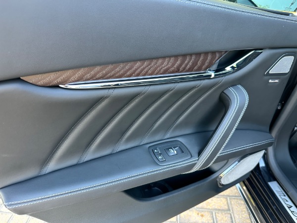 Used-2020-Maserati-Quattroporte-GTS-Gran-Lusso