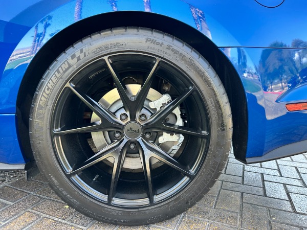 Used-2017-Ford-Mustang-GT