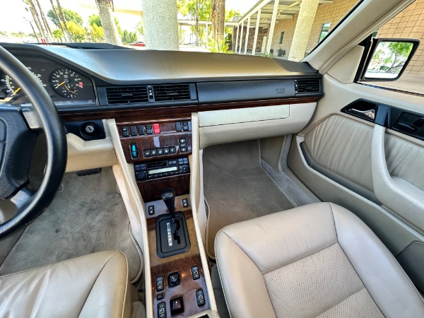 Used-1995-Mercedes-Benz-E-Class-E-320