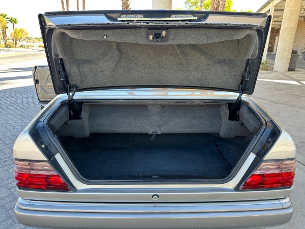 Used-1995-Mercedes-Benz-E-Class-E-320