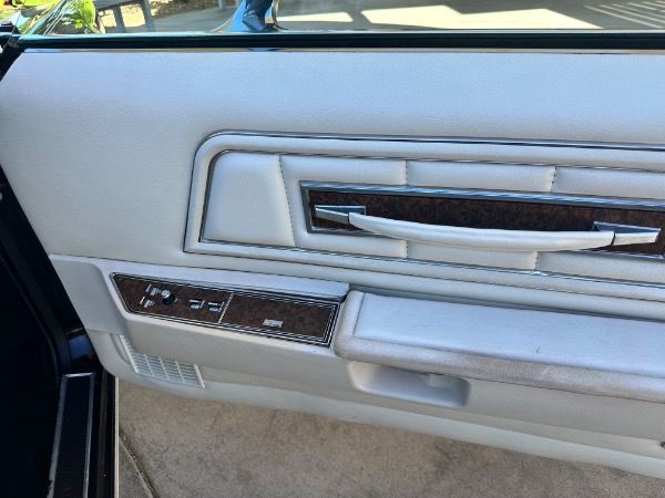 Used-1976-Lincoln-MK42T