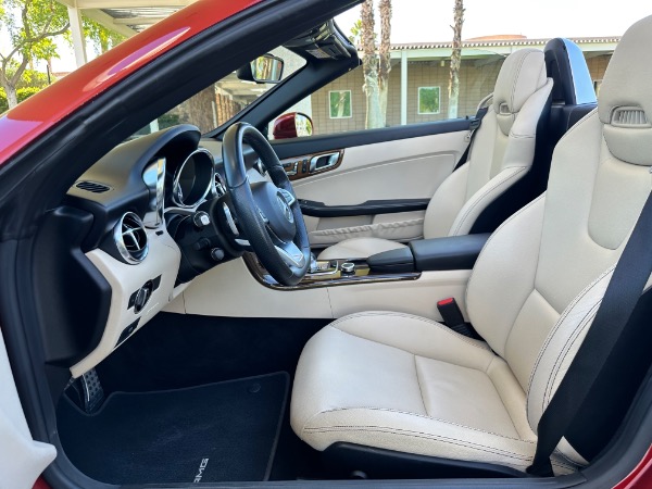 Used-2019-Mercedes-Benz-SLC-SLC-300