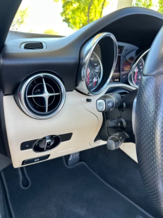 Used-2019-Mercedes-Benz-SLC-SLC-300