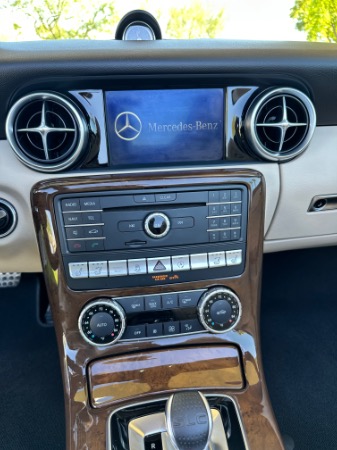 Used-2019-Mercedes-Benz-SLC-SLC-300