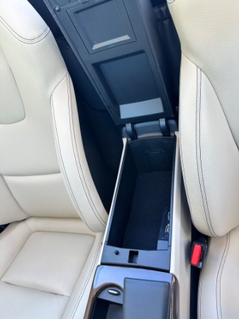 Used-2019-Mercedes-Benz-SLC-SLC-300