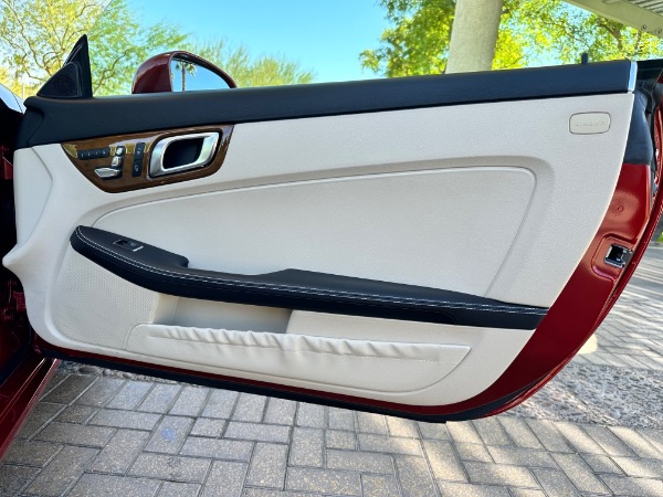 Used-2019-Mercedes-Benz-SLC-SLC-300