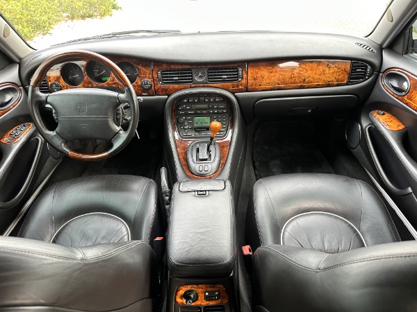 Used-2001-Jaguar-XJ-Series-Vanden-Plas